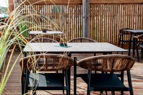 restaurant image